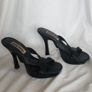 Steve Madden black leather slip on heel sandals
